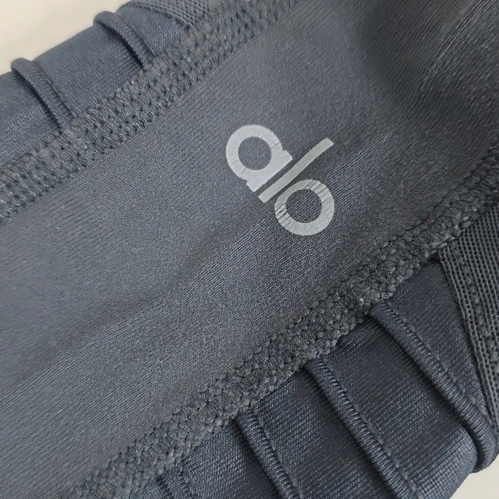 ALO YOGA MID-WAIST MOTO LEGGING